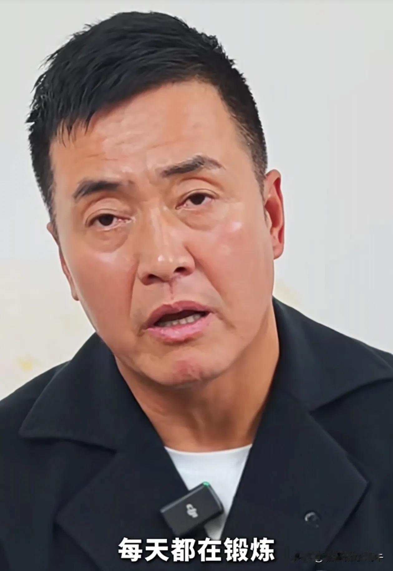 演员那志东说：“当时，我在接到《沉默的荣耀》剧组的邀约，去试镜时，杨亚洲导演说，