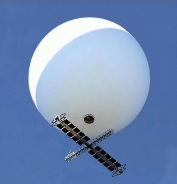 美国的高空侦察气球，飘到我国来了？那也不能留着它！2026年3月13日，《解