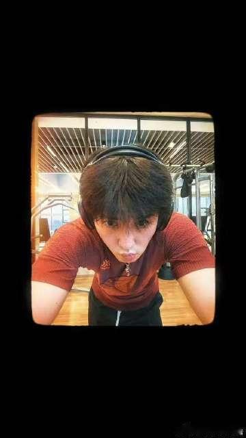翟子路给小狗也包了粽子天！翟子路把爱意包进粽子里，给小狗的专属端午，会做饭的男
