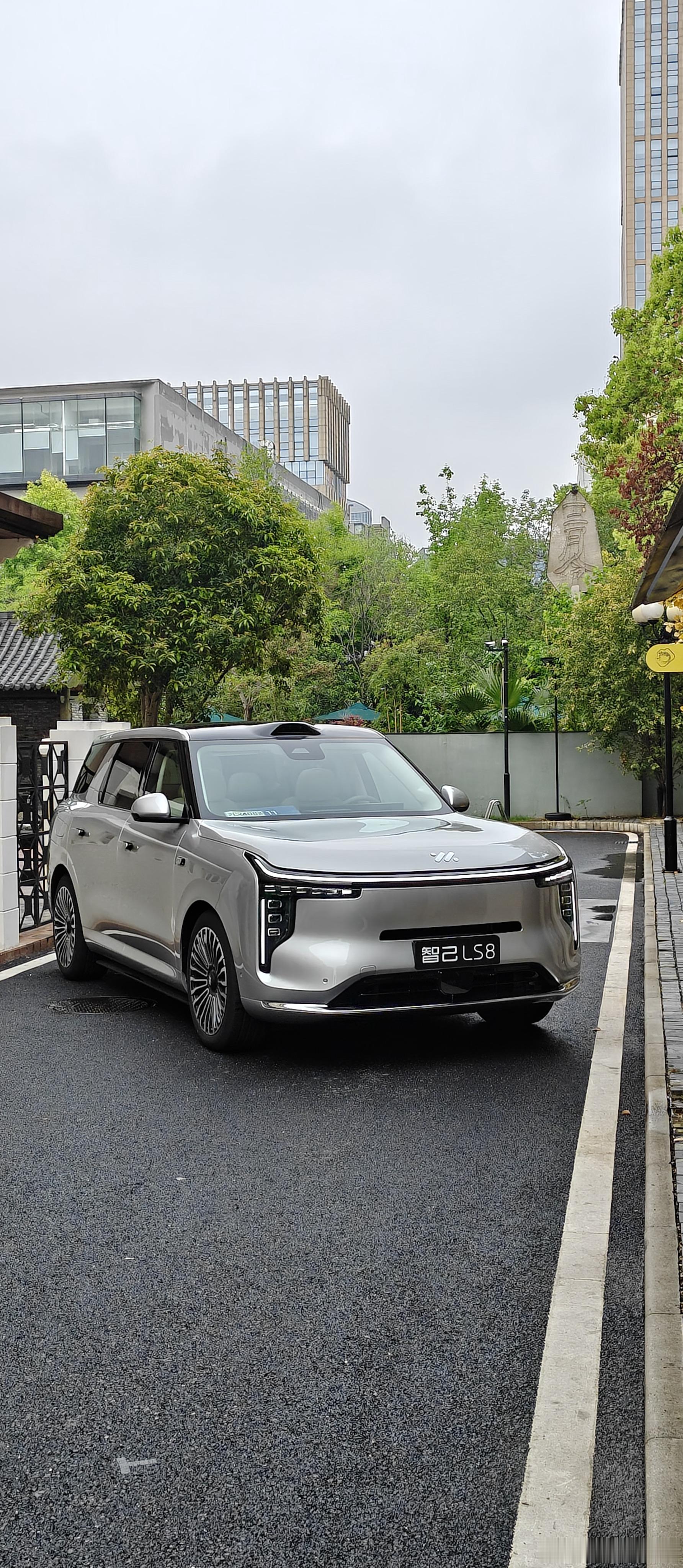 原创设计不也挺好，LS8你们要买那就是五座…