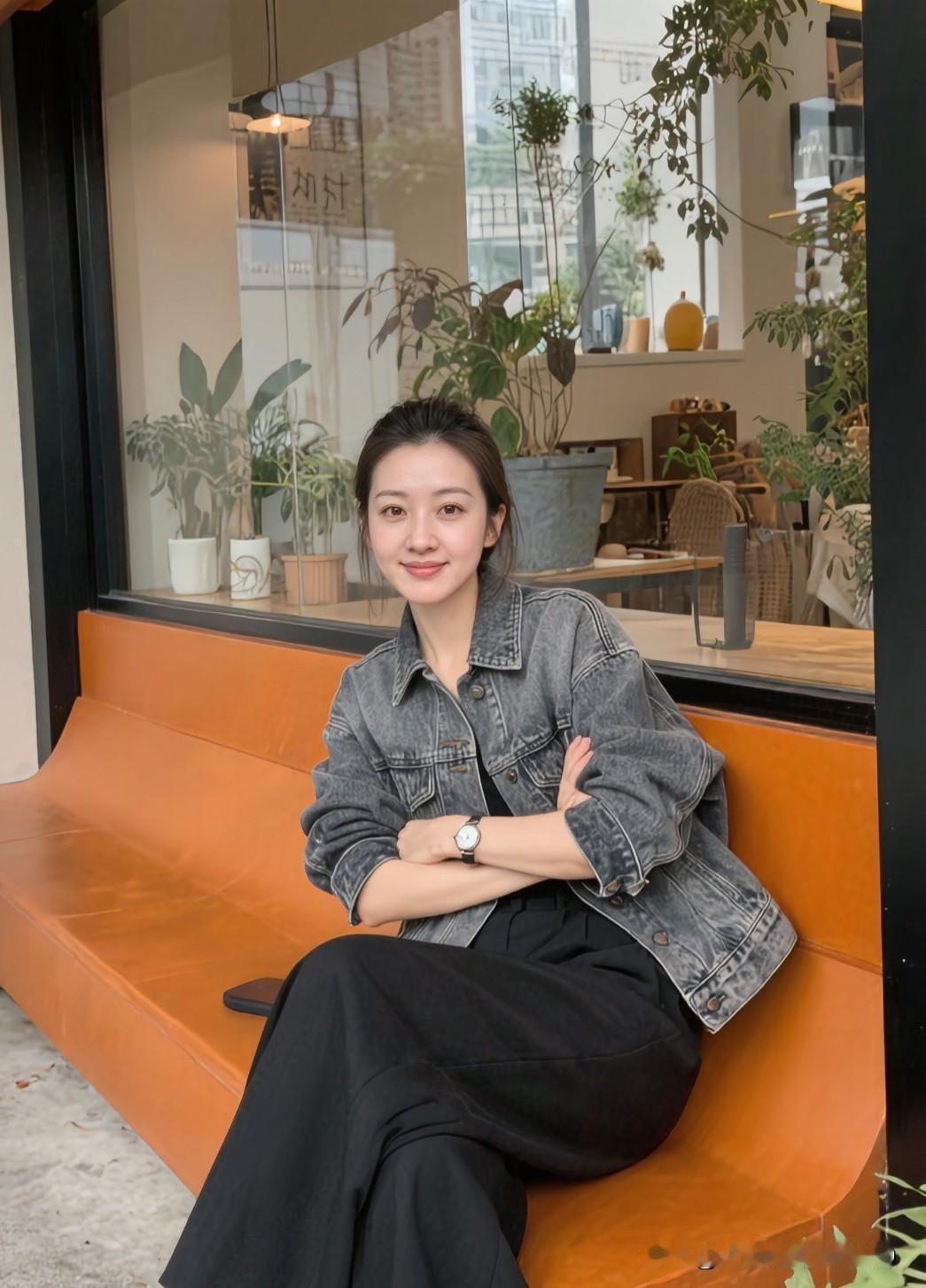 不同年纪，我们总在经历不同的取舍。年轻时或许敢闯敢拼，年长些则更求安稳。