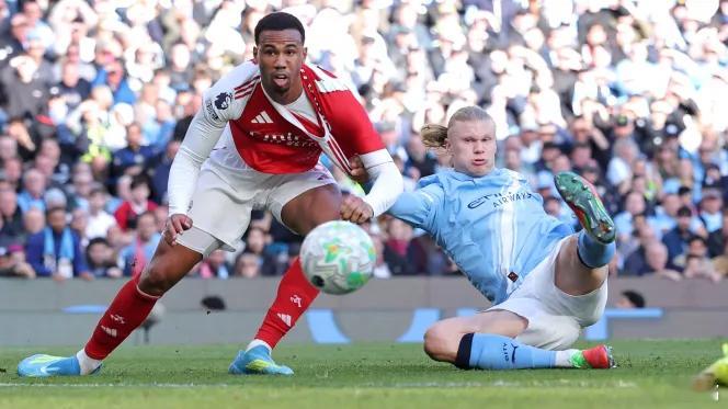 曼城2比1阿森纳英超联赛接下来的赛程，再次受到足总杯的“干扰”，显得极为混乱。