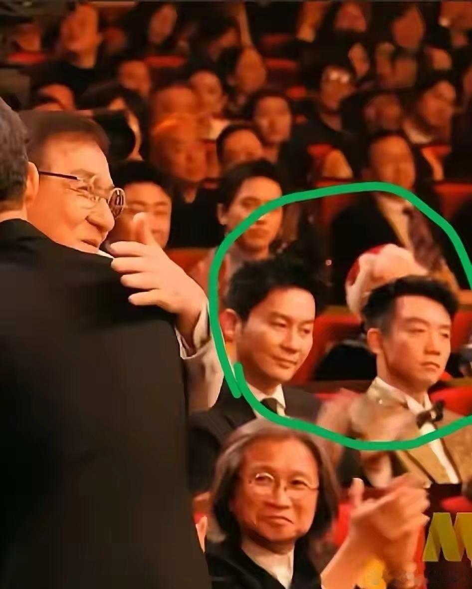 张译拿奖，最不开心的两个人，可不是提名但没获奖的王一博，也不是跟他一起演戏的王骁