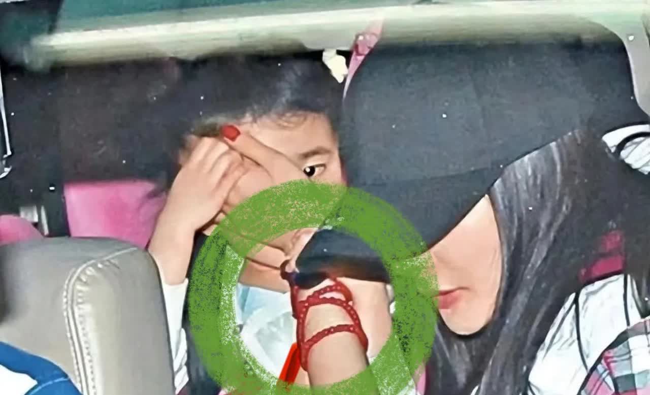 杨幂给所有妈妈上了一课夫妻不爱可以离婚赡养费也可以不要但孩子的抚