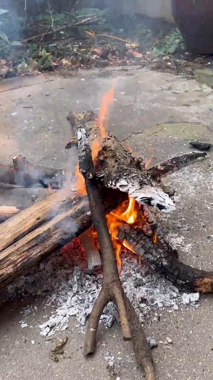 今天就是大年初三了，正月初三迎财神，大财小财，八方来财，财神送财，养财蓄财。