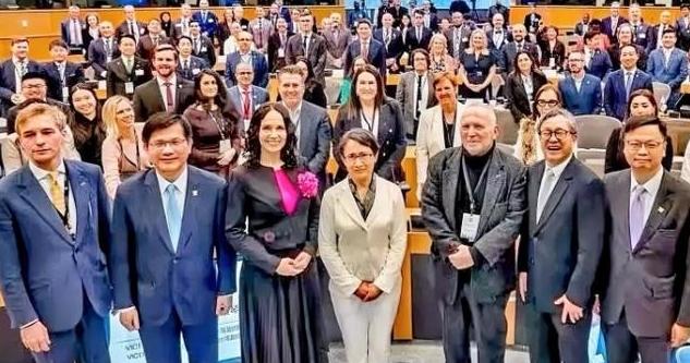 萧美琴这次可把欧洲给坑惨了！欧洲正为稀土供应发愁，中国一纸出口限制令就让生产线卡