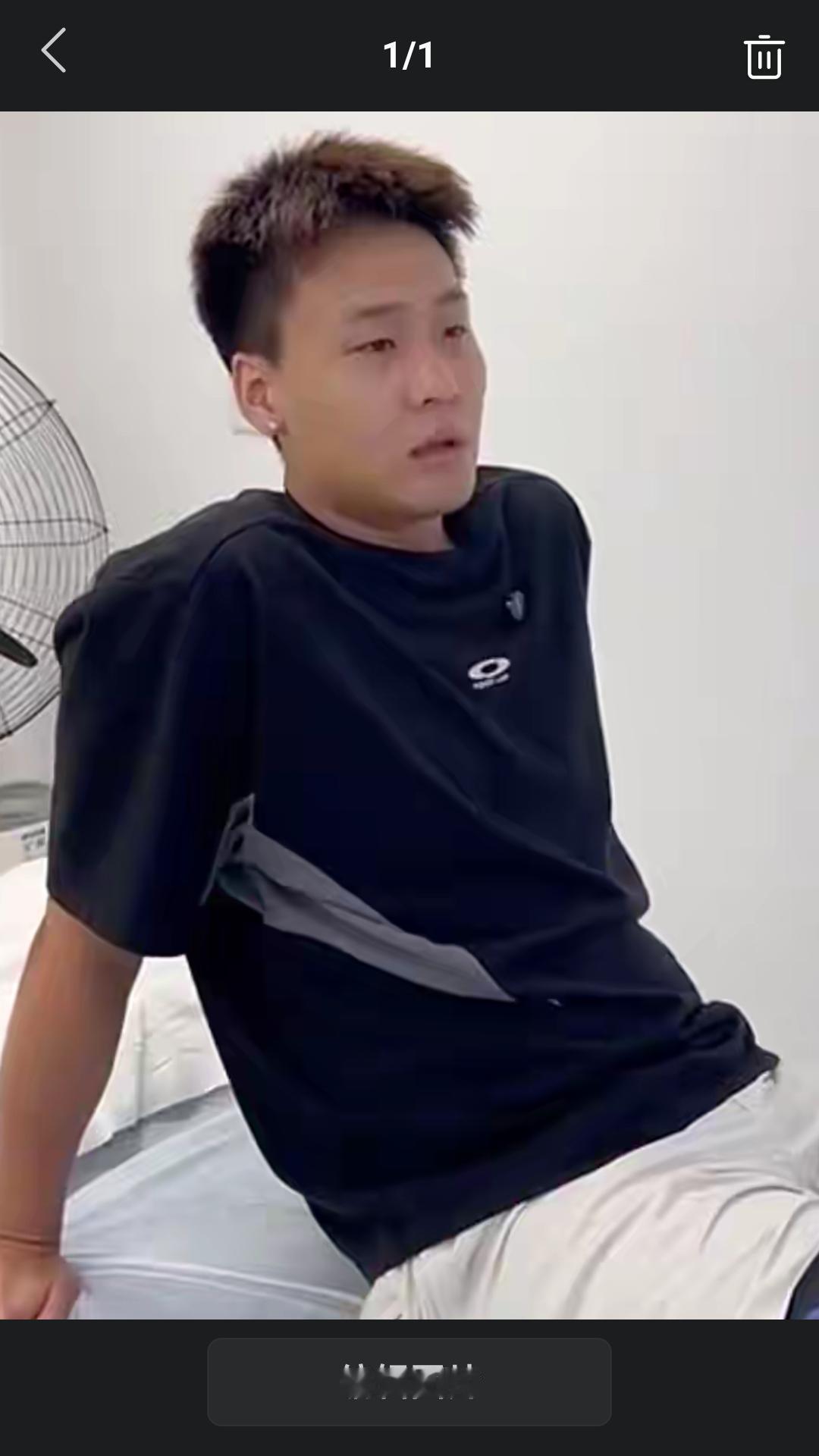 近日北京首钢男篮核心赵睿接受媒体采访，被问到下赛季有什么目标时，赵睿说:由于伤病