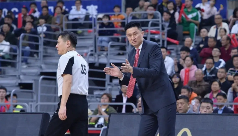 都说杜锋菜，可杜锋再菜，也带中国男篮进世界杯了！而郭士强呢？拿了一个鸡肋的亚洲杯