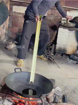 大哥做饭害怕油崩，做饭工具上下手改造，现在都成加长版！