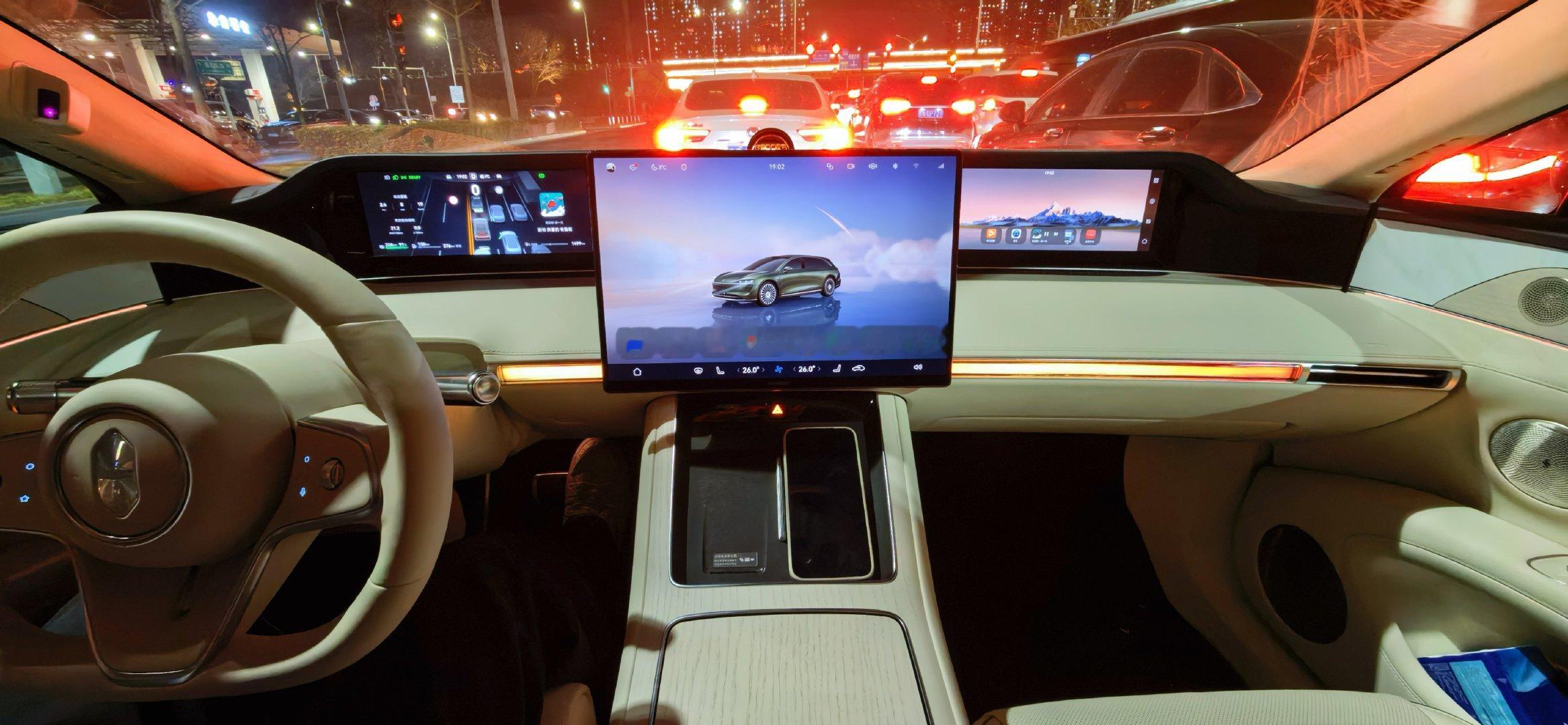 燕山派日常周一奶爸日接娃接娃