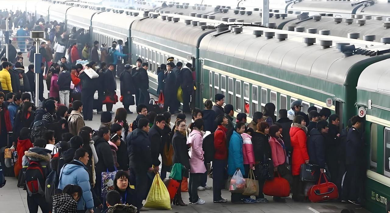 很扎心的一个真相：大家背井离乡，每到春节大规模返乡，并没有电视里描述的那样充