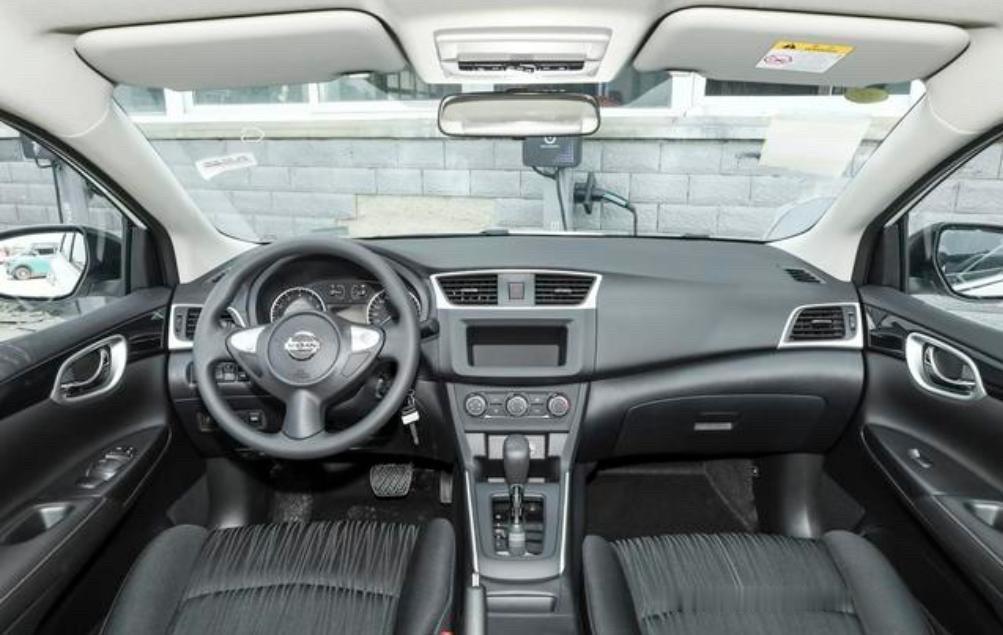 万万没想到，26款轩逸经典居然把中控屏给砍没了谁能料到，都2026年了，合资