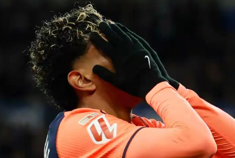 巴萨爆大冷背后的几个不争事实巴萨在客场以1:2的比分输给皇家社会，十一连胜戛然