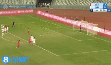 补时绝杀！果然是天上九头鸟，地上湖北佬！足球赛场最磨人的煎熬，莫过于比分牌