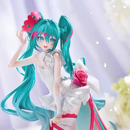 初音未来手办模玩这个好可爱OWO！每次看到好看的都想买，看看钱包👛想哭QAQ