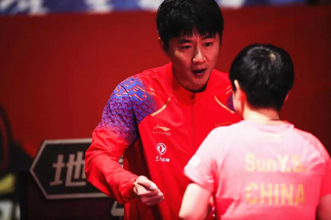 孙颖莎的雅号莎宝贝儿国宝级优秀人才，网友的戏称莎莎小魔王大心脏，孙满座，孙满堂，