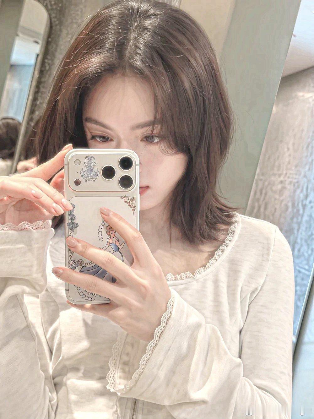 审美积累中～#赵今麦#​