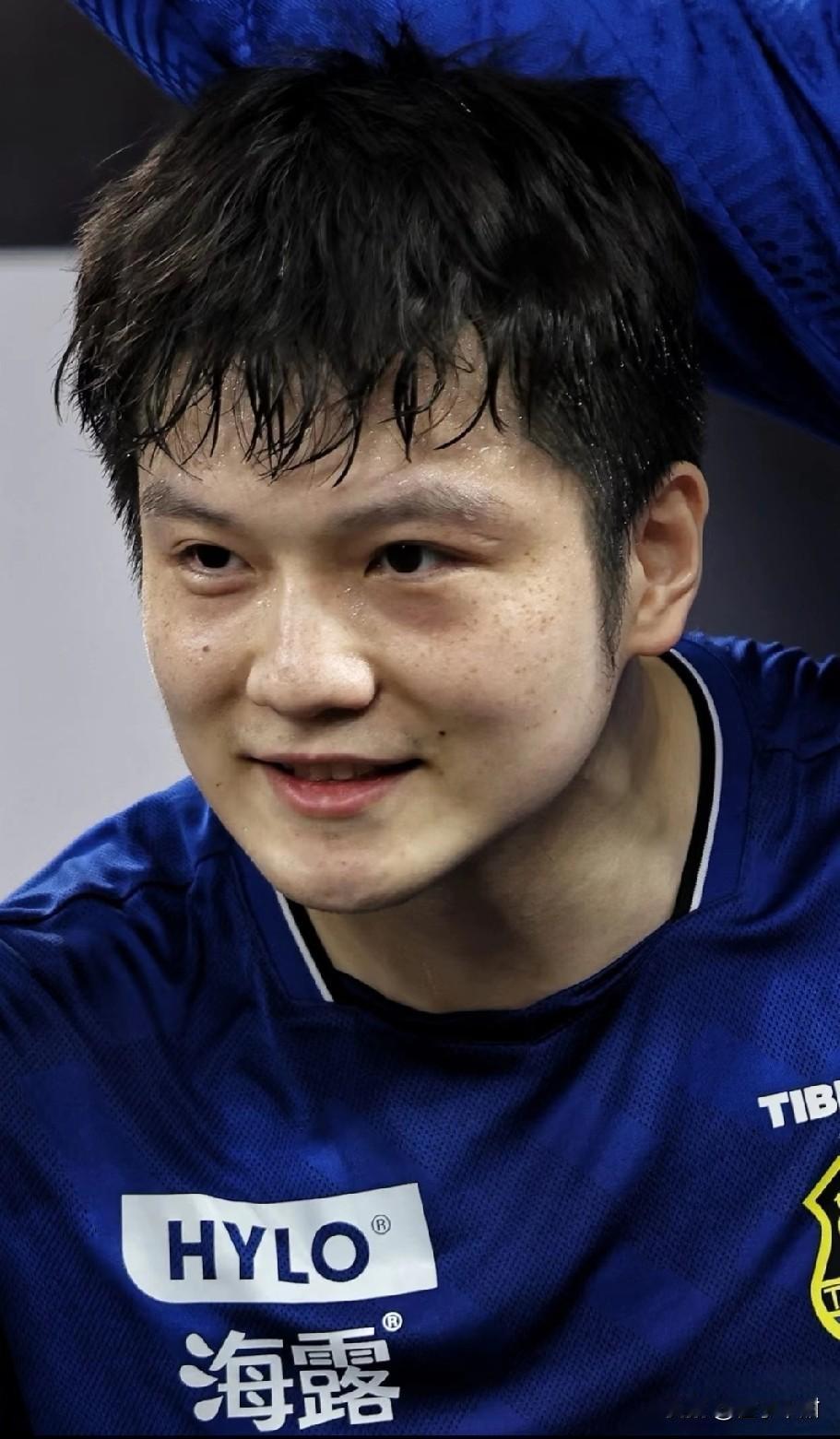 伦敦世乒赛男队第五人悬而未决，樊振东待定、梁靖崑伤退、温瑞博抢眼，最后上谁？