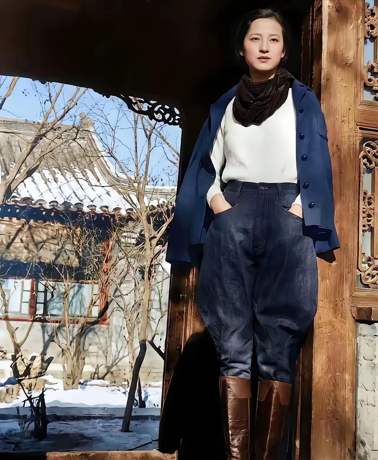 这是31岁的林徽因在北平家门口的真实样貌，都看看吧，这可不是演员扮演的。这是