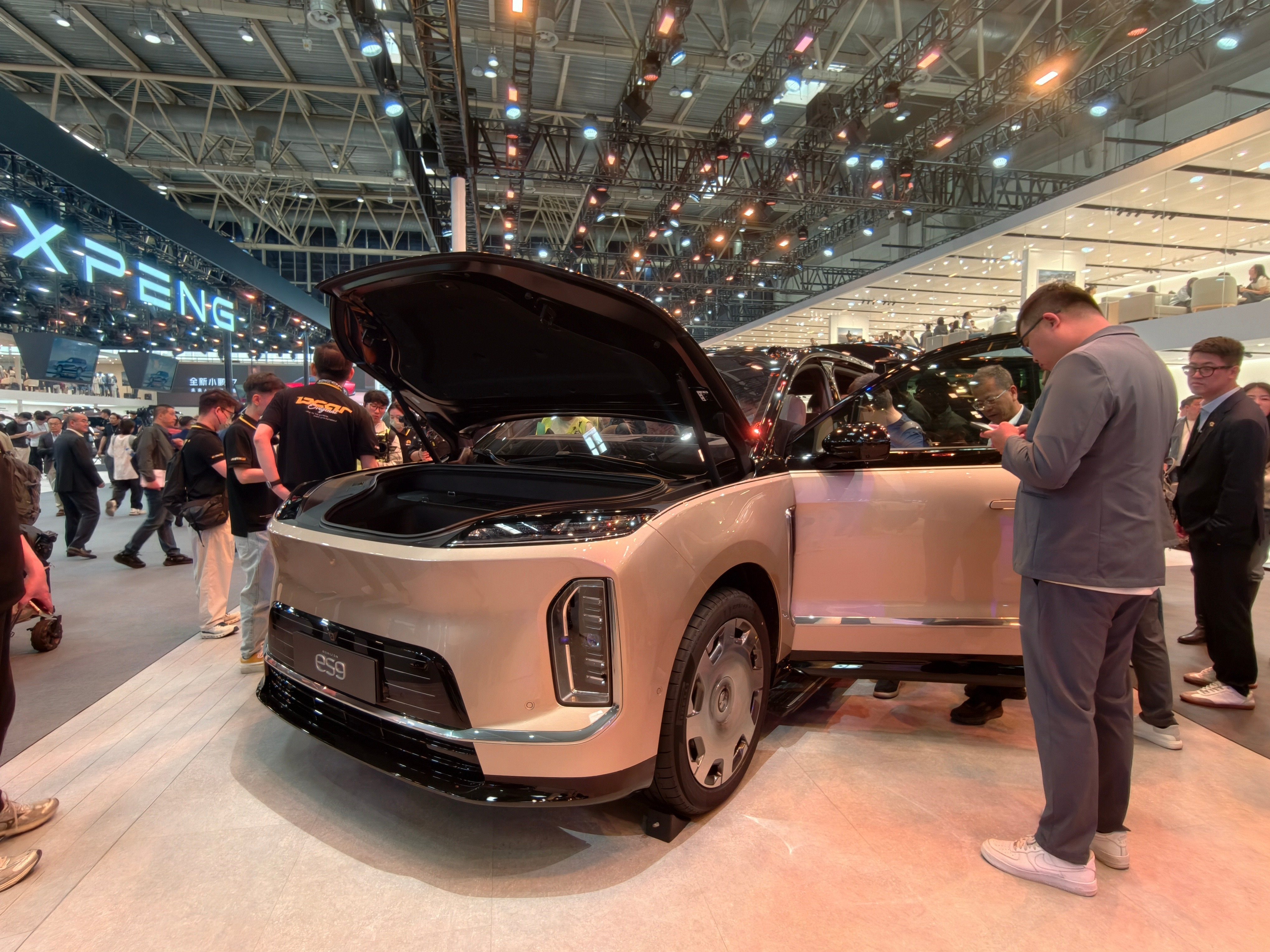 2026北京车展蔚来展台看什么？蔚来ES9、蔚来ES8炫金特别版、蔚来ET