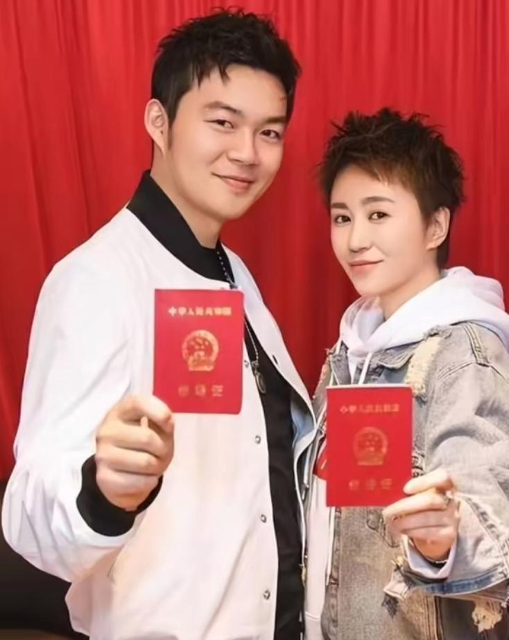 沈腾马丽CP粉骂沈腾老婆的“点”可以理解，毕竟当年“逼婚”都逼到节目上了，搁