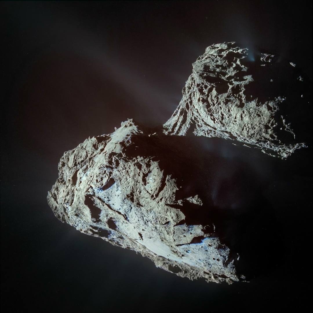 丘留莫夫-格拉西缅科彗星直径约为4.5公里。这颗彗星的整个表面覆盖着一层厚厚的尘