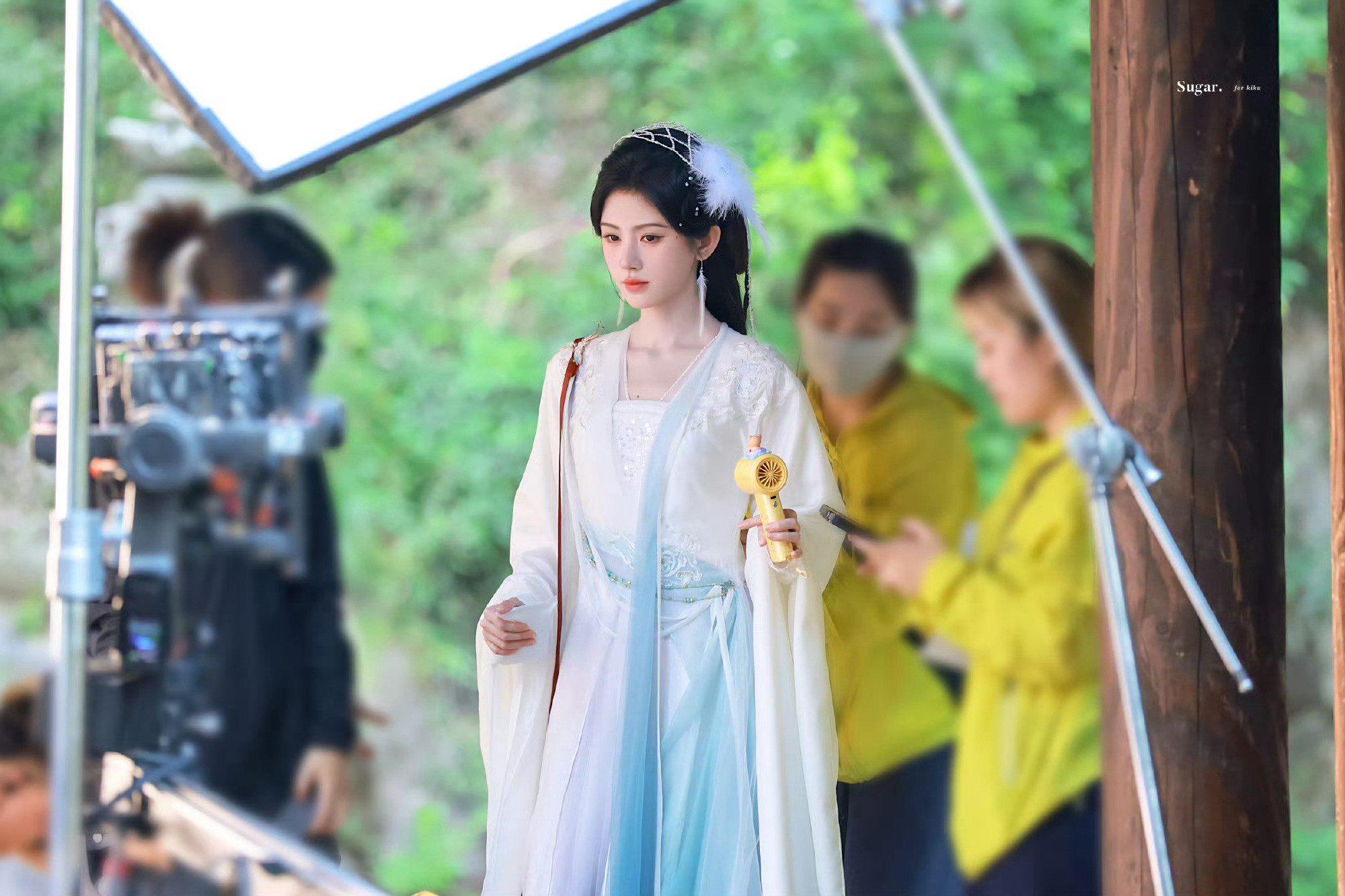鞠婧祎苏绿夏山间清冷小仙女