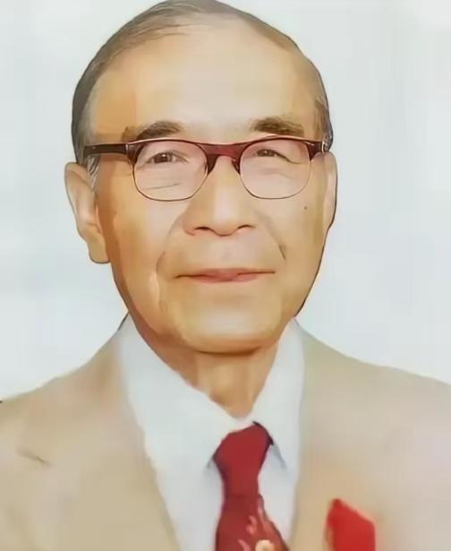85岁的他喝迷糊了，把家里23岁的小保姆当成了自己老婆。保姆没有反抗，第二天，保