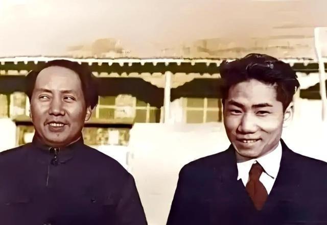 重庆谈判结束后，毛主席大病一场，两个多月不见好转，当时延安所有的医生，都看不好毛