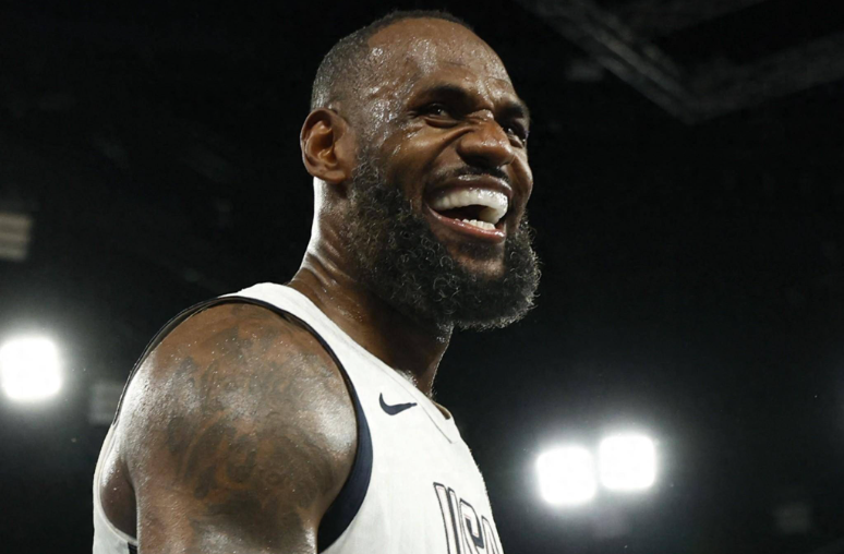 这就是詹姆斯的统治力NBA历史级别超巨总决赛胜率：一、乔丹: 24胜11