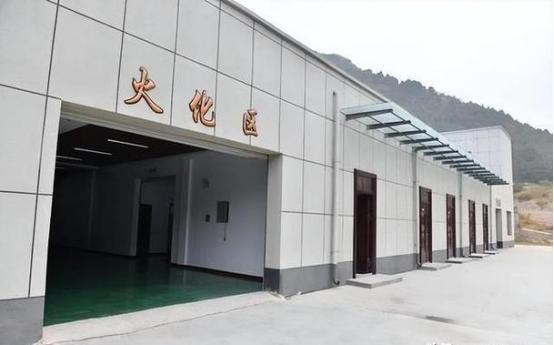 北京的火葬场，似乎一直都很忙，如今选择不领取骨灰的家属越来越多，有些人把逝者送到
