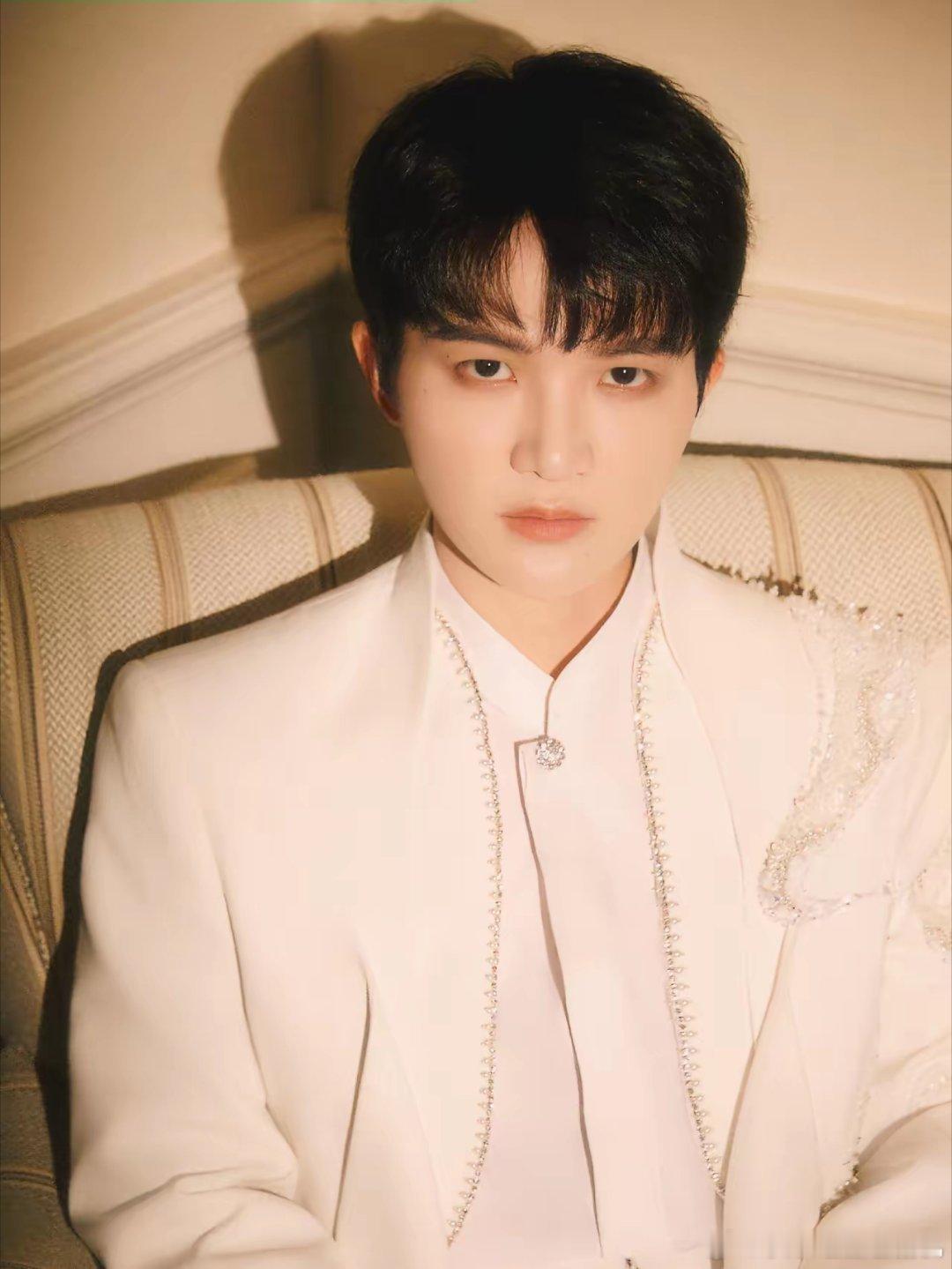 我有一种预感，往后的音乐节主创很难再请周深了，原因很简单，全运会开幕式看他的表现