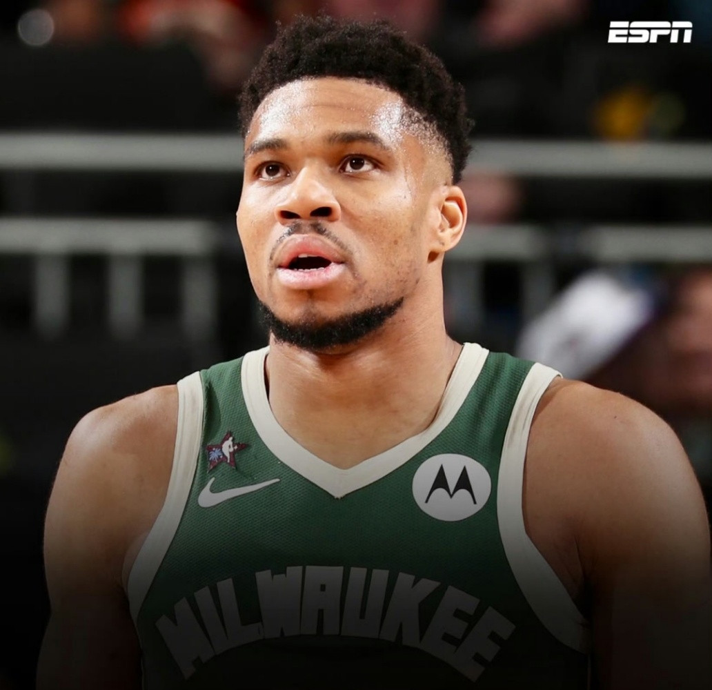 ChrisMannix报道，多队力劝雄鹿不要在截止日前交易字母。他们已经告知雄