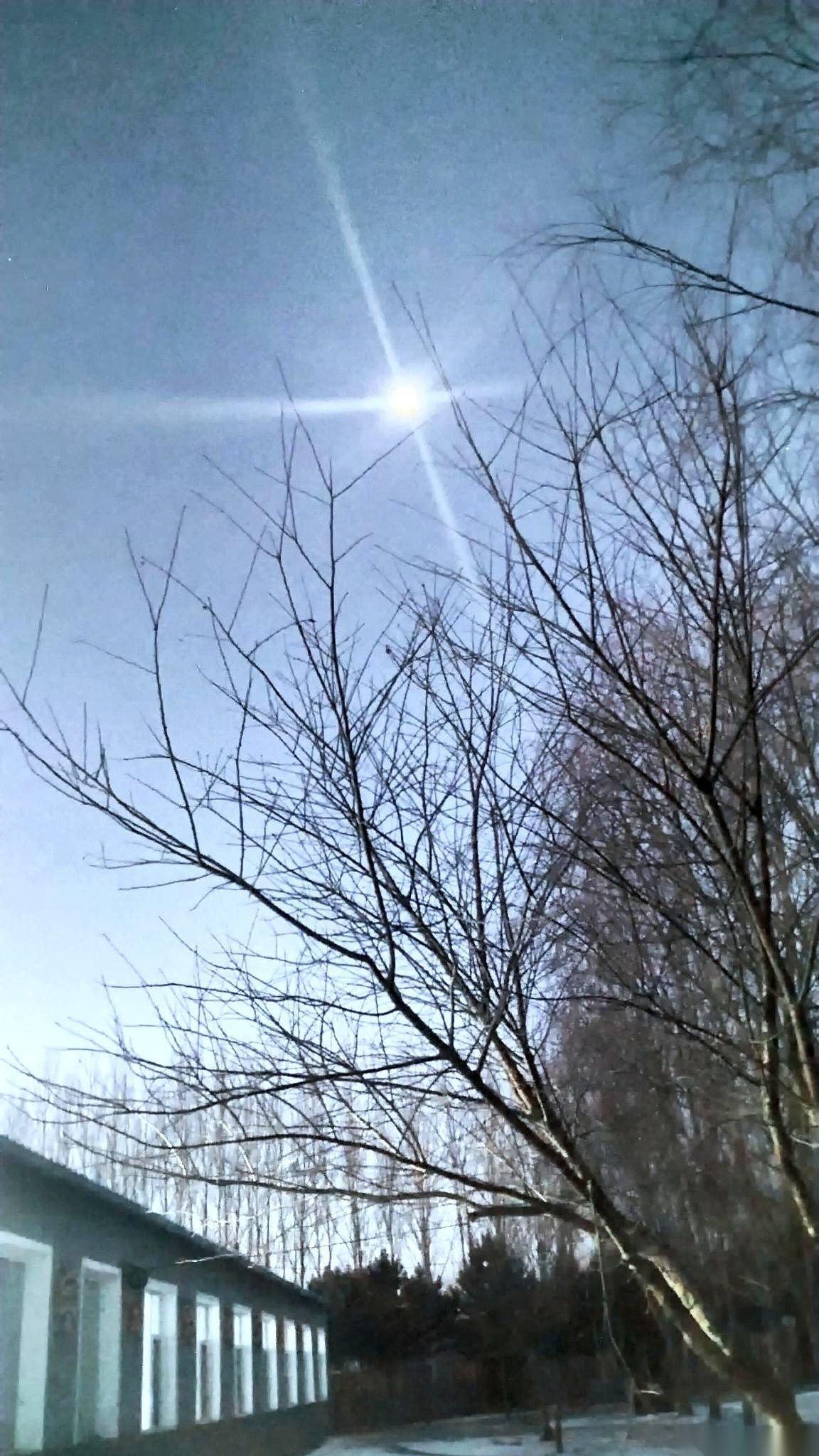 我今天算是开了眼了。就因为在网上说了句大实话，一帮人追着我骂，还顺手把我祖宗都