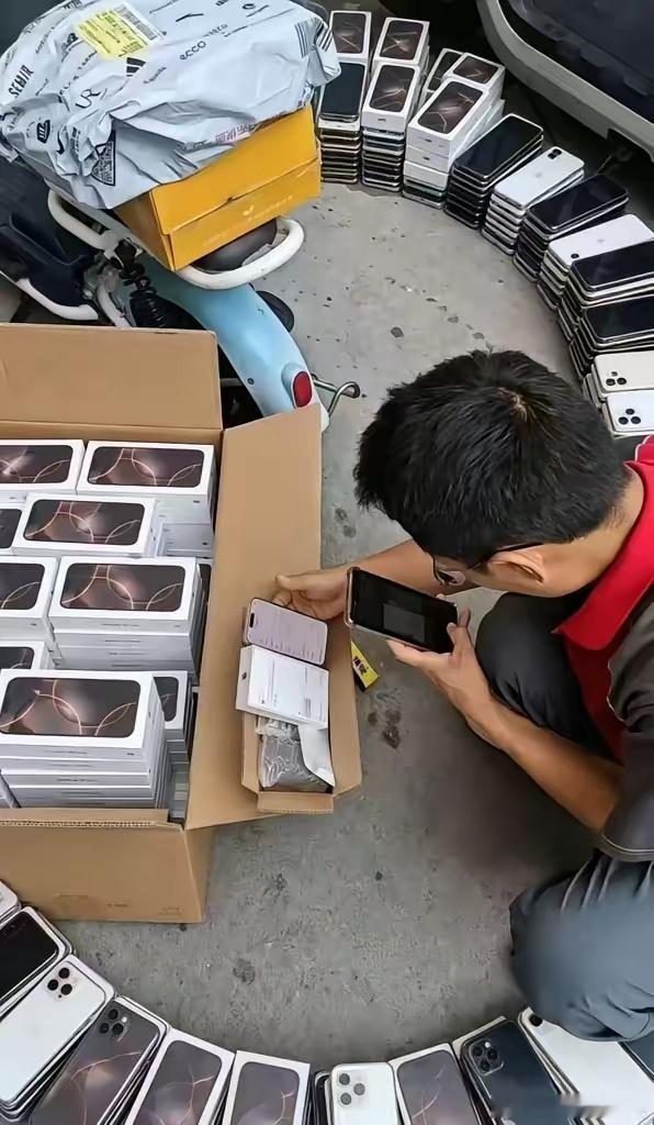 东哥这次是真的大量放单发货，薅到的赚麻了优惠窗口就十几分钟，最先在酷安刷到爆料帖