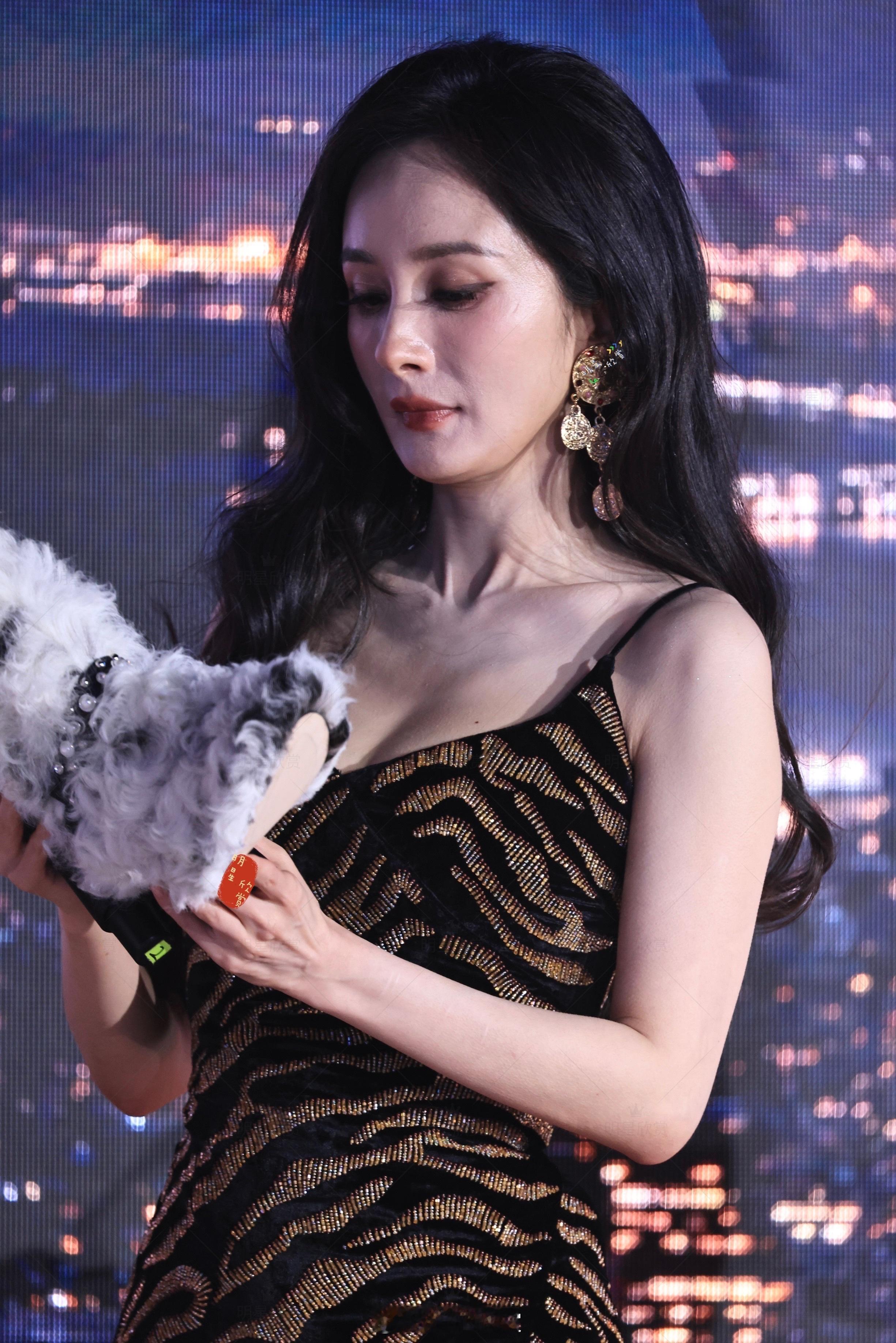 杨幂260909SW晚宴生图​​​