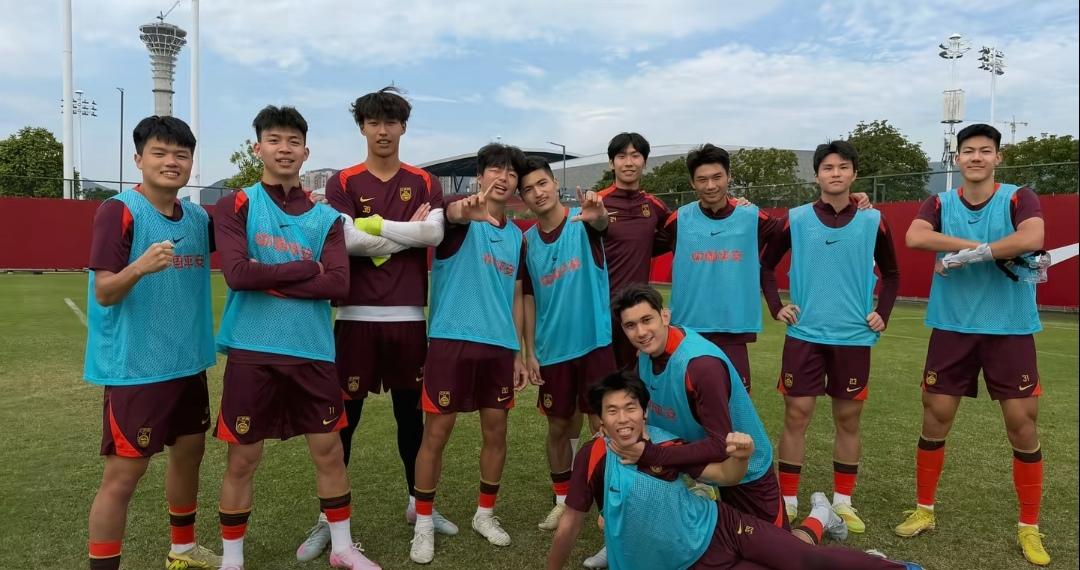 中国U23国足在迪拜的第二场热身赛没有打，原计划26日的热身赛，由于没有约到对手