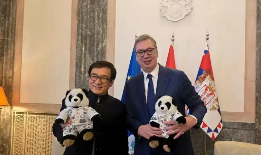 成龙大哥的这件事给所有明星上了一课！再怎么出名、再怎么有钱，也没有让一个国家