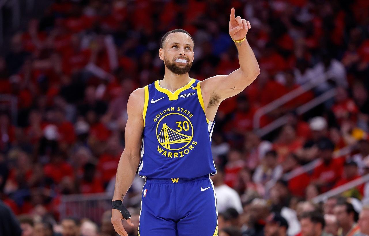 近9个赛季NBA年薪最高球员：25-26赛季：库里——5960万24-25赛