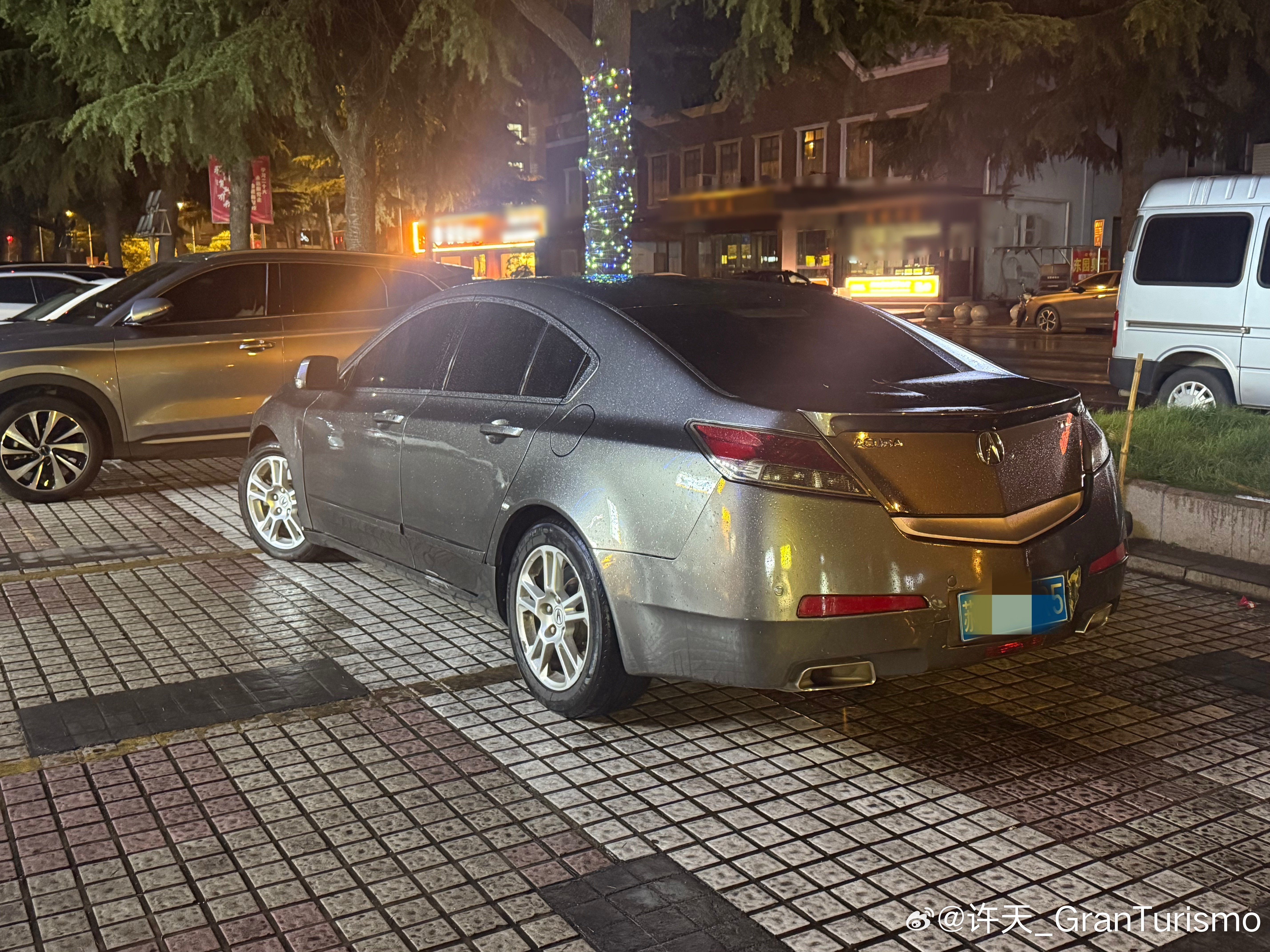 有人认识这个低调土豪车吗？讴歌ZDX，12年指导价88.8万[吃瓜]汽场全开大v
