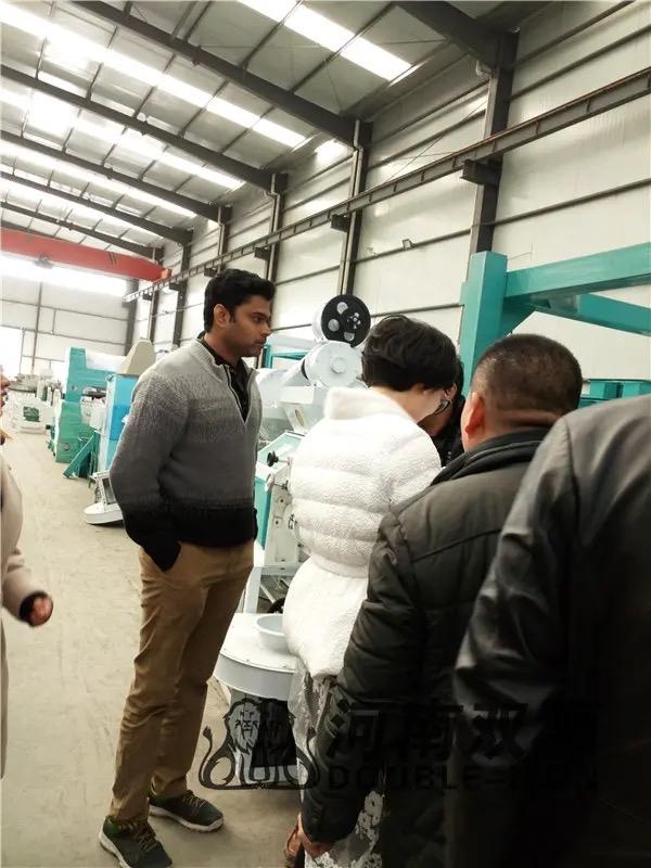 夫妻离婚，女儿最好跟着父亲，父亲最会保护自己的女儿了。下面讲的这位高学历离异母