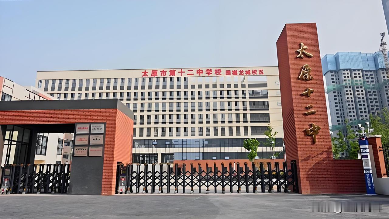 太原市是山西省的省会，在国内的省会城市里面存在感很低，经济、旅游、文化都不突出。
