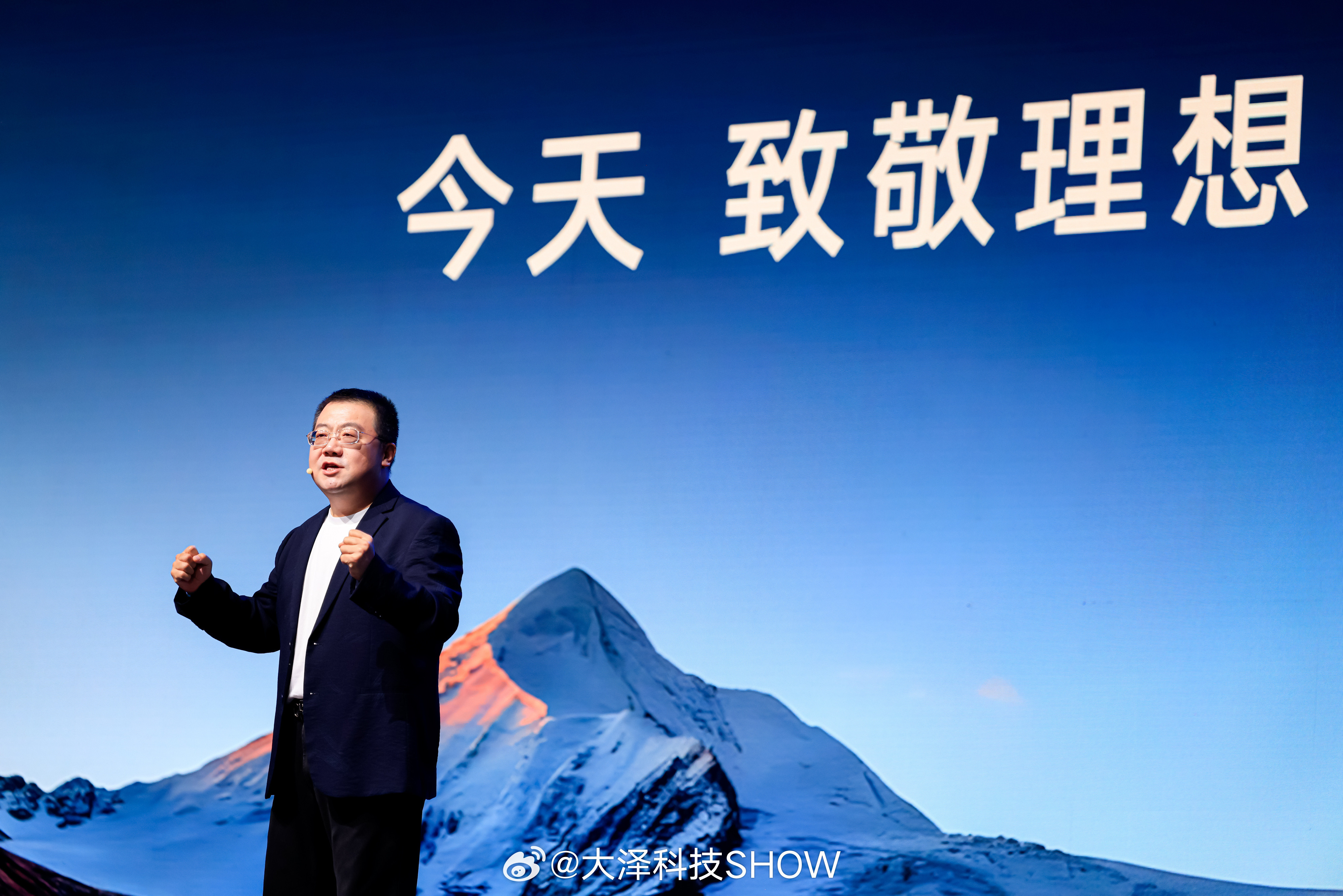 东风日产NX8技术暨预售发布会，辛总分享的增程创业小故事，既真诚又有行业格局。早