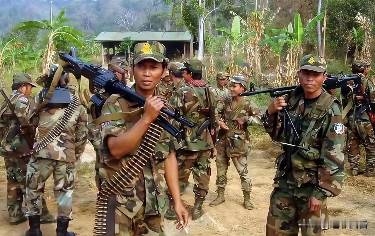 国产80式通用机枪，国外战场上用优秀性能证明自己！同样源于自卫