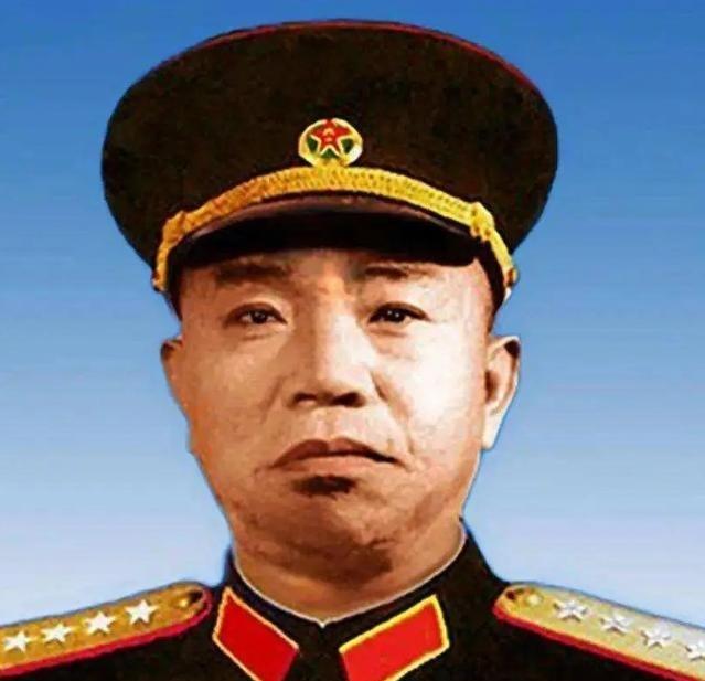 1968年，北京军事科学院食堂，一位将军目睹一位干部取走五份饭菜，心中疑惑，上前
