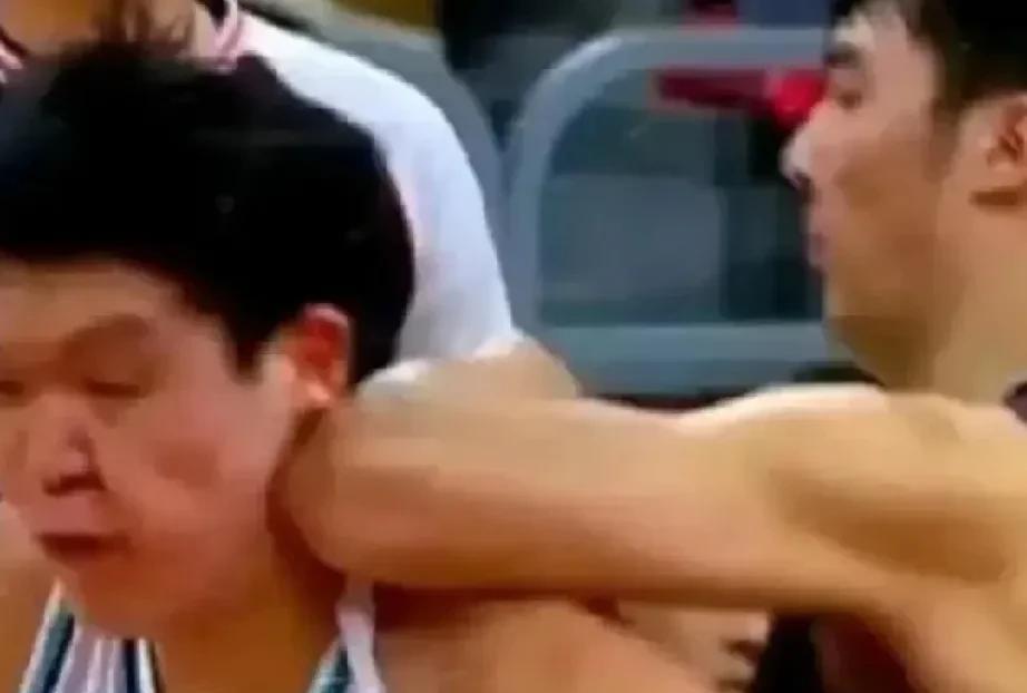 广东又少内线一员悍将，网传若属实，广东25-26CBA赛季不乐观，张明池真到青岛