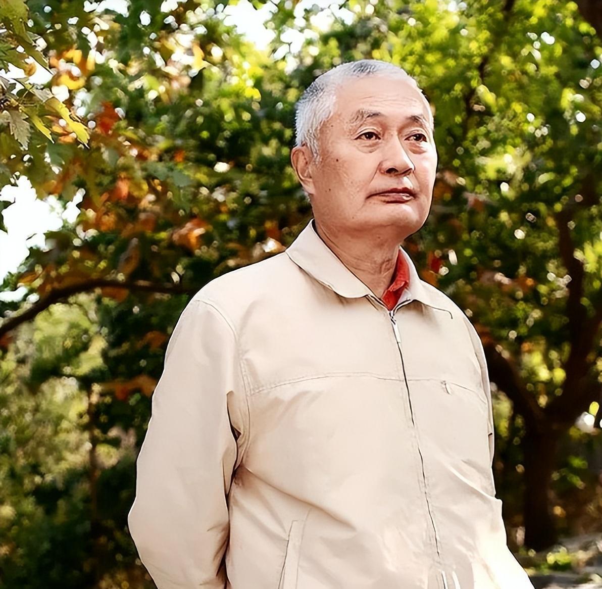 陈毅元帅之子陈小鲁：他这一生，就为活出“靠自己”三个字1968年，周总理突然