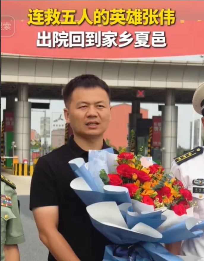 河南这下彻底火了！最良心的超市胖东来来自河南最良心的方便面白象来自河南