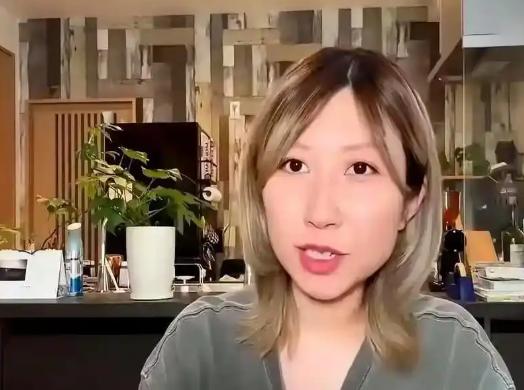 樱花妹这是怎么了？一位日本女性在网上发帖，说自己为了不被中国男友看不起，也为了避