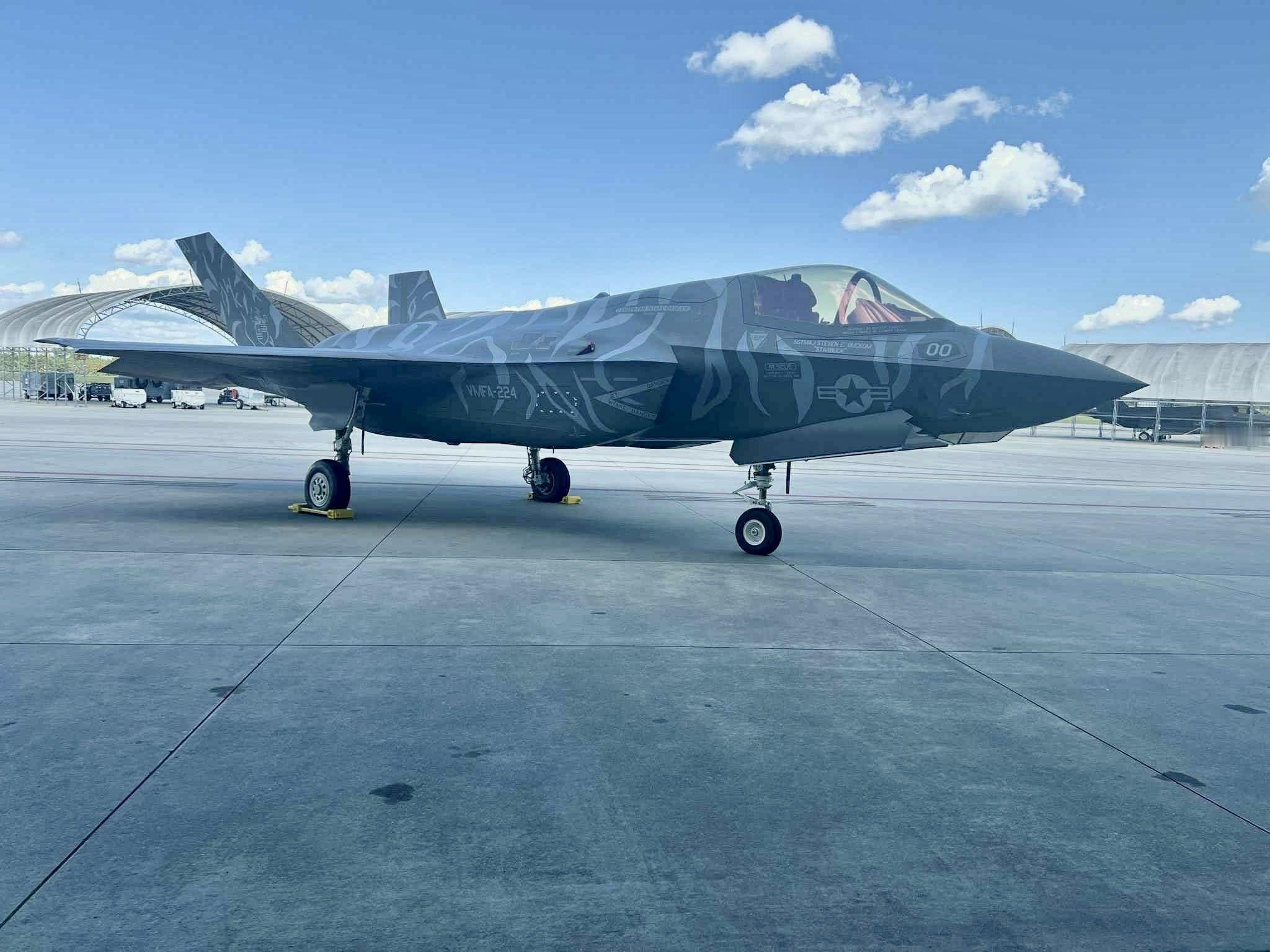 陆战队VMFA-224